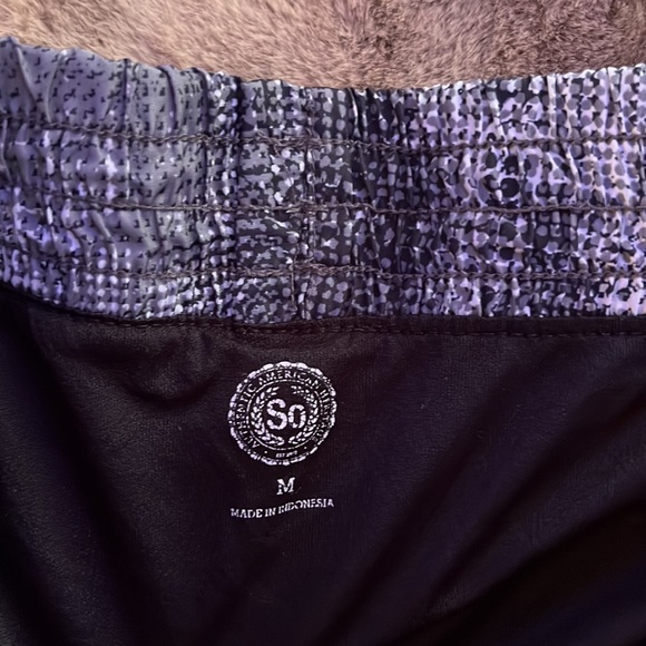 Shorts - Picture 2 of 3